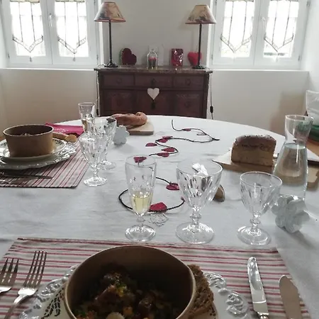 A L'oree Du Cagire 3*